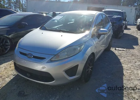 2013 Ford Fiesta Se z USA, uszkodzony, nr VIN 3FADP4EJ5DM213587